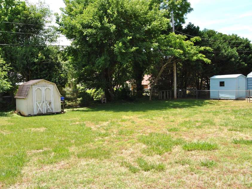 2510 Boundary Street, Belmont, NC 28012.  MLS# CAR4380438, YatesRealty ID 25073. 