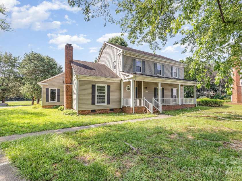 13446 Cassington Court, Charlotte, NC 28273.  MLS# CAR4278415, YatesRealty ID 25078. 