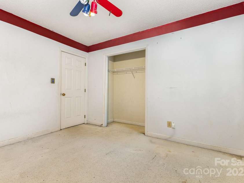 13446 Cassington Court, Charlotte, NC 28273.  MLS# CAR4278415, YatesRealty ID 25078. 