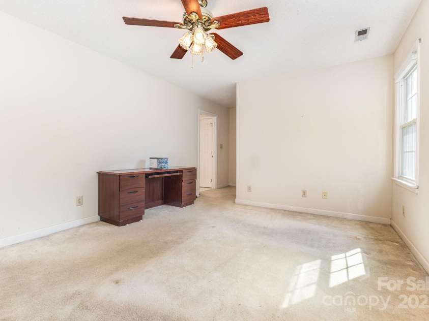 13446 Cassington Court, Charlotte, NC 28273.  MLS# CAR4278415, YatesRealty ID 25078. 