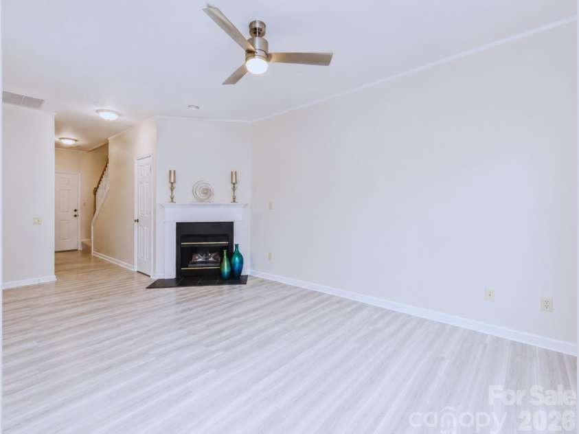 2149 Lennox Square Road, Charlotte, NC 28210.  MLS# CAR4381793, YatesRealty ID 25078. 