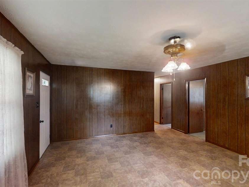 560 Bailey Mountain Road, Mars Hill, NC 28754.  MLS# CAR4279232, YatesRealty ID 2508. 