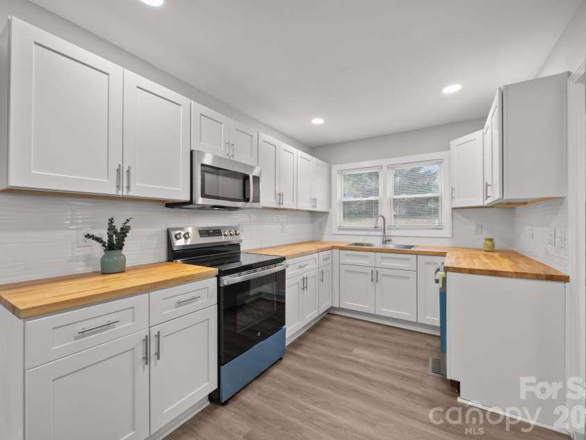 59 Mckinnon Avenue, Concord, NC 28025.  MLS# CAR4331741, YatesRealty ID 2508. 