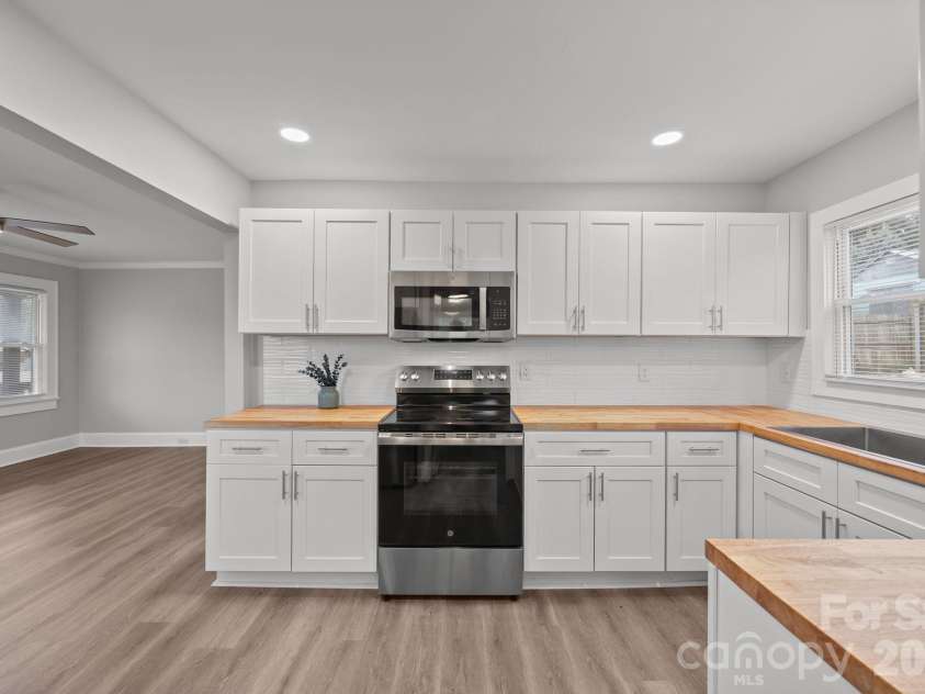 59 Mckinnon Avenue, Concord, NC 28025.  MLS# CAR4331741, YatesRealty ID 2508. 