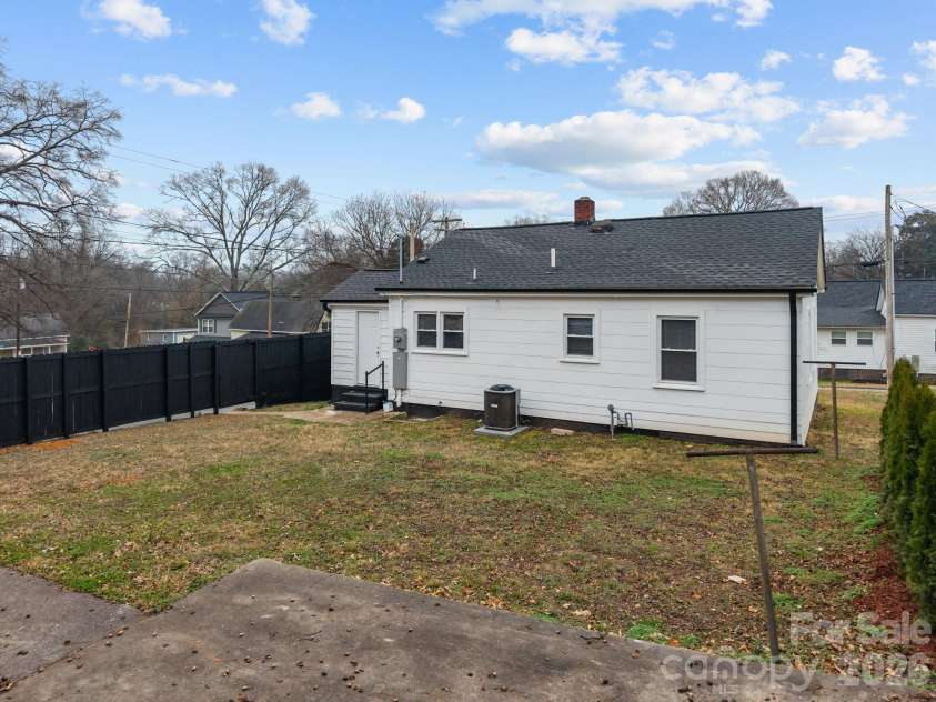 59 Mckinnon Avenue, Concord, NC 28025.  MLS# CAR4331741, YatesRealty ID 2508. 