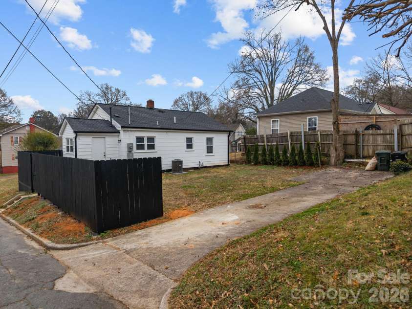 59 Mckinnon Avenue, Concord, NC 28025.  MLS# CAR4331741, YatesRealty ID 2508. 