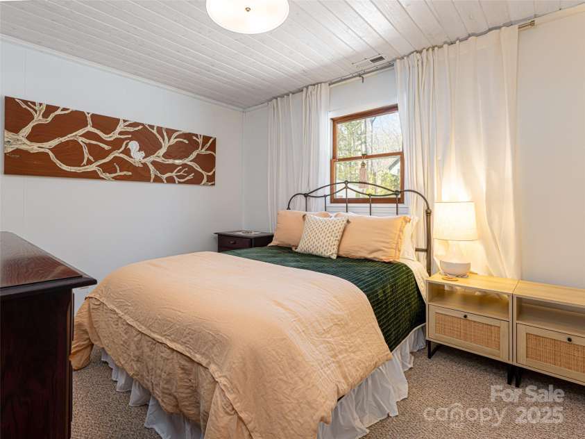 75 Deep Woods Road, Mills River, NC 28759.  MLS# CAR4235686, YatesRealty ID 2508. 