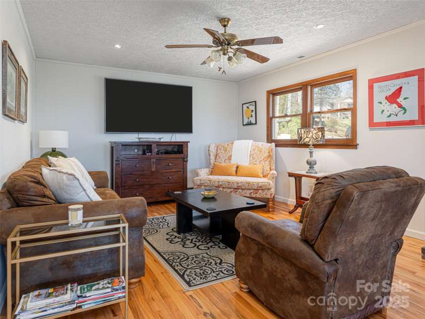 75 Deep Woods Road, Mills River, NC 28759.  MLS# CAR4235686, YatesRealty ID 2508. 