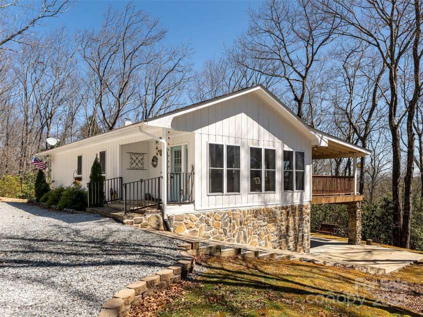 75 Deep Woods Road, Mills River, NC 28759.  MLS# CAR4235686, YatesRealty ID 2508. 