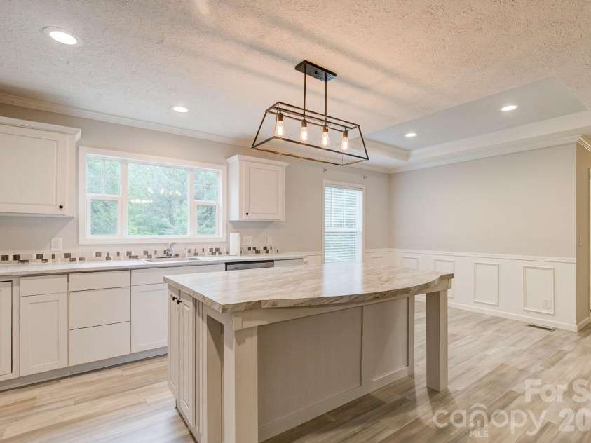4837 Buck Street, Kershaw, SC 29067.  MLS# CAR4377107, YatesRealty ID 25080. 