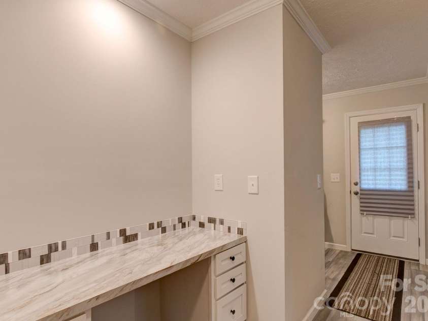 4837 Buck Street, Kershaw, SC 29067.  MLS# CAR4377107, YatesRealty ID 25080. 