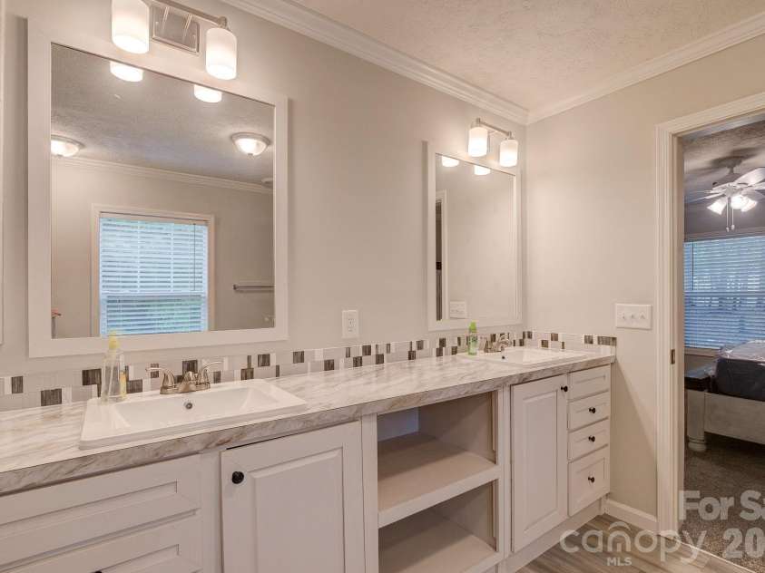 4837 Buck Street, Kershaw, SC 29067.  MLS# CAR4377107, YatesRealty ID 25080. 