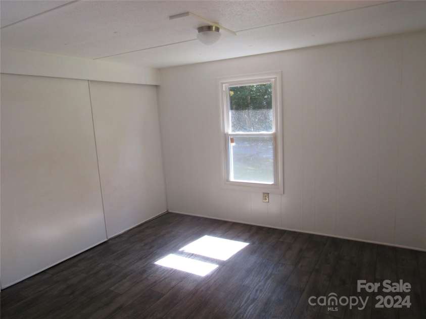 664 Woodfin Road, Sylva, NC 28779.  MLS# CAR4109164, YatesRealty ID 25082. 