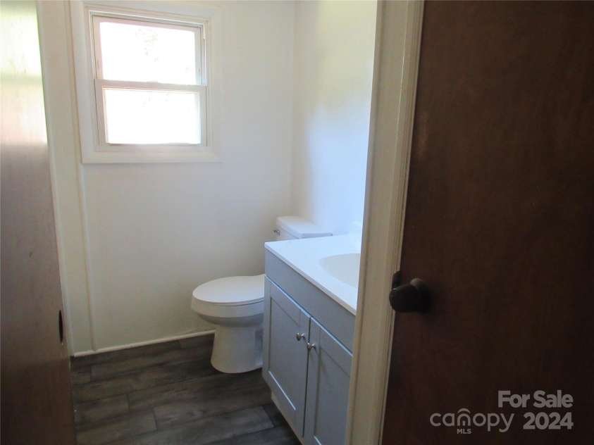 664 Woodfin Road, Sylva, NC 28779.  MLS# CAR4109164, YatesRealty ID 25082. 