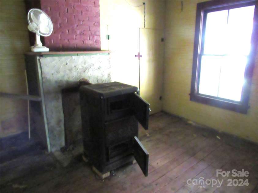 664 Woodfin Road, Sylva, NC 28779.  MLS# CAR4109164, YatesRealty ID 25082. 