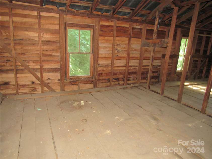 664 Woodfin Road, Sylva, NC 28779.  MLS# CAR4109164, YatesRealty ID 25082. 