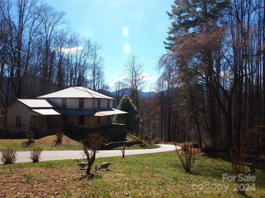 664 Woodfin Road, Sylva, NC 28779.  MLS# CAR4109164, YatesRealty ID 25082. 