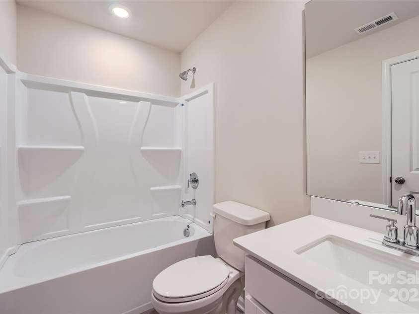 6337 Fairfax Court, Maiden, NC 28650.  MLS# CAR4264612, YatesRealty ID 25083. Bathroom 2