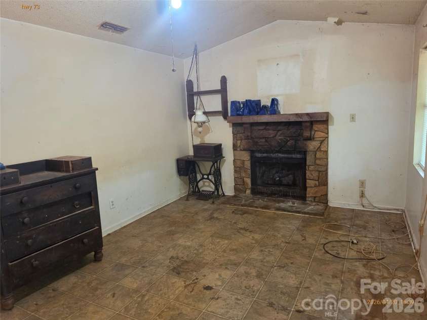 15612 Highway 73 Highway, Huntersville, NC 28078.  MLS# CAR4371649, YatesRealty ID 25085. 