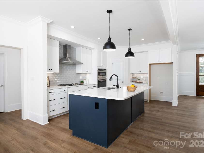 4257 Candlewood Drive, Sherrills Ford, NC 28673.  MLS# CAR4214752, YatesRealty ID 25085. 