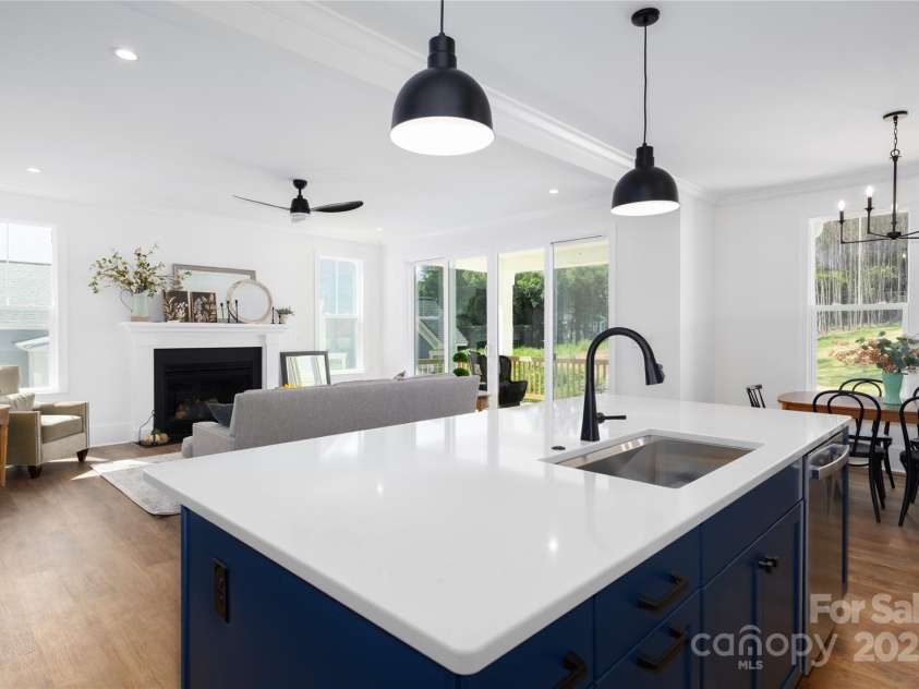 4257 Candlewood Drive, Sherrills Ford, NC 28673.  MLS# CAR4214752, YatesRealty ID 25085. 