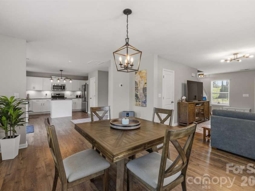 2812 Westbury Court, Dallas, NC 28034.  MLS# CAR4381742, YatesRealty ID 25086. 