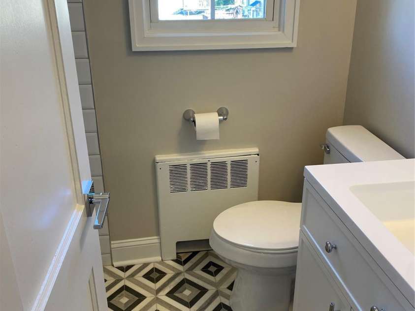 524 Wakefield Drive, Charlotte, NC 28209.  MLS# CAR4329255, YatesRealty ID 25088. 