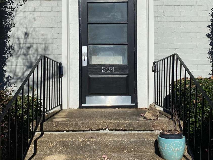 524 Wakefield Drive, Charlotte, NC 28209.  MLS# CAR4329255, YatesRealty ID 25088. 
