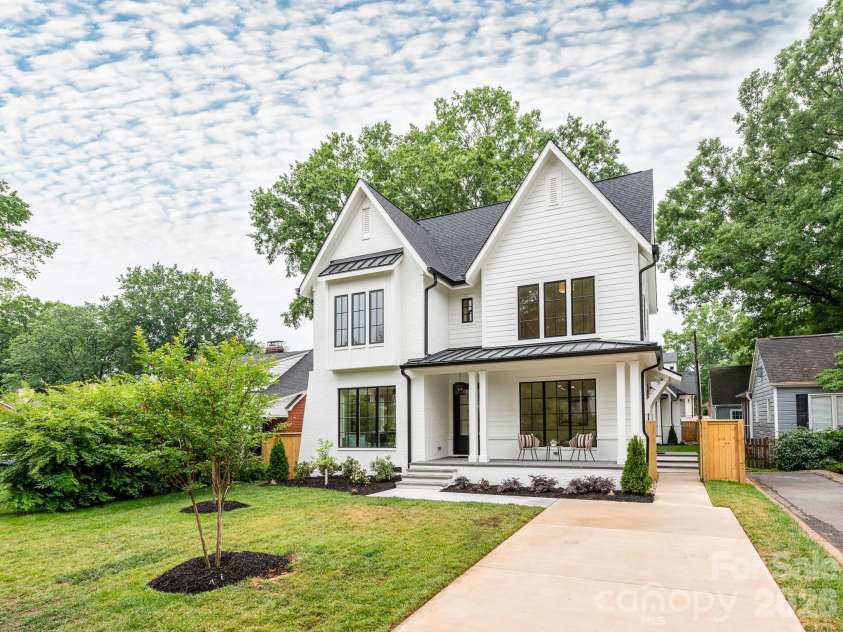 2510 Chesterfield Avenue, Charlotte, NC 28205.  MLS# CAR4370209, YatesRealty ID 25089. Front