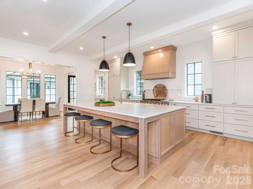 2510 Chesterfield Avenue, Charlotte, NC 28205.  MLS# CAR4370209, YatesRealty ID 25089. Kitchen and dining