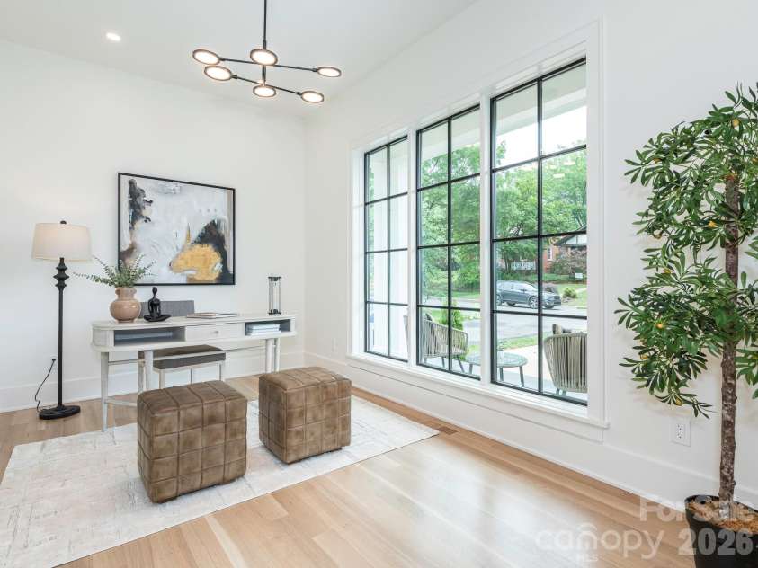 2510 Chesterfield Avenue, Charlotte, NC 28205.  MLS# CAR4370209, YatesRealty ID 25089. Office