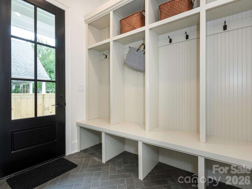 2510 Chesterfield Avenue, Charlotte, NC 28205.  MLS# CAR4370209, YatesRealty ID 25089. Side entry drop zone