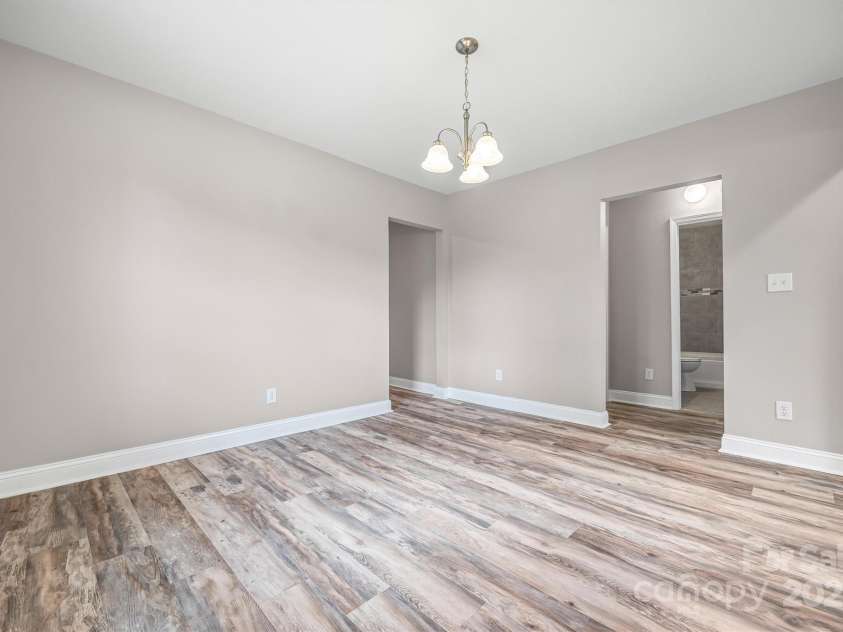 560 Walnut Street, Rock Hill, SC 29730.  MLS# CAR4305950, YatesRealty ID 2509. 