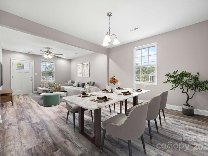 560 Walnut Street, Rock Hill, SC 29730.  MLS# CAR4305950, YatesRealty ID 2509. 