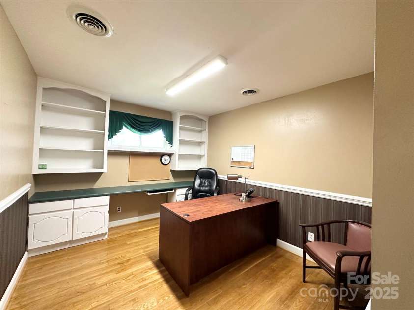 1586 Echo Drive, Lenoir, NC 28645.  MLS# CAR4279246, YatesRealty ID 25091. Secondary Bedroom