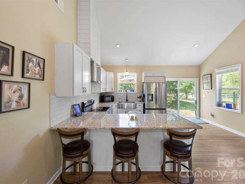 3121 Suffolk Drive, Shelby, NC 28152.  MLS# CAR4383977, YatesRealty ID 25091. 