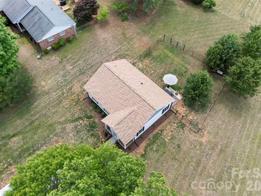 3121 Suffolk Drive, Shelby, NC 28152.  MLS# CAR4383977, YatesRealty ID 25091. 