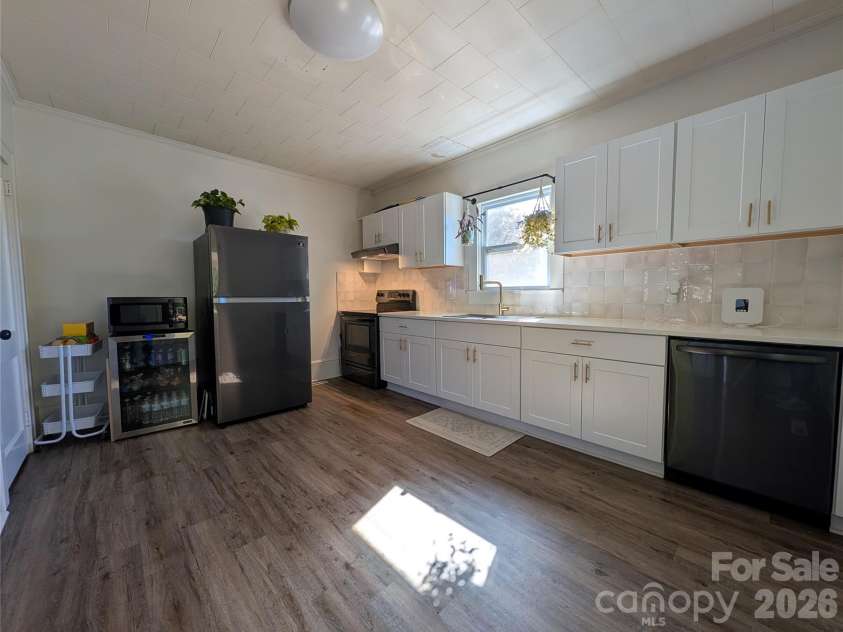 3462 Roberta Road, Concord, NC 28027.  MLS# CAR4382419, YatesRealty ID 25095. 