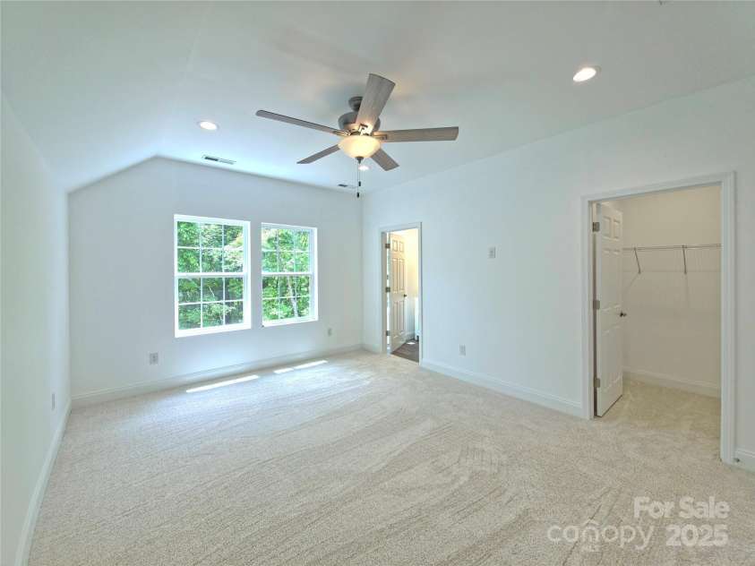 690 Settlers Trail, Mars Hill, NC 28754.  MLS# CAR4259983, YatesRealty ID 25096. Guest Suite