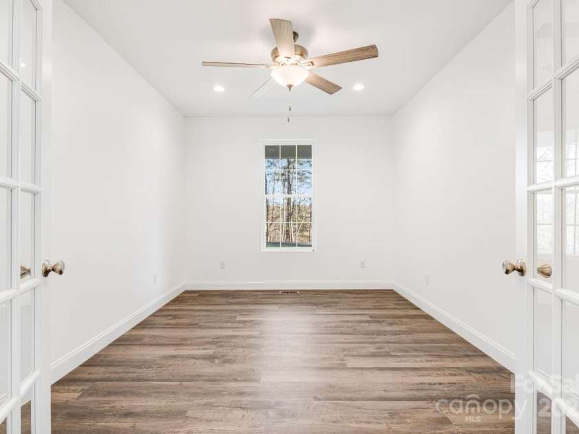 690 Settlers Trail, Mars Hill, NC 28754.  MLS# CAR4259983, YatesRealty ID 25096. Office/Den