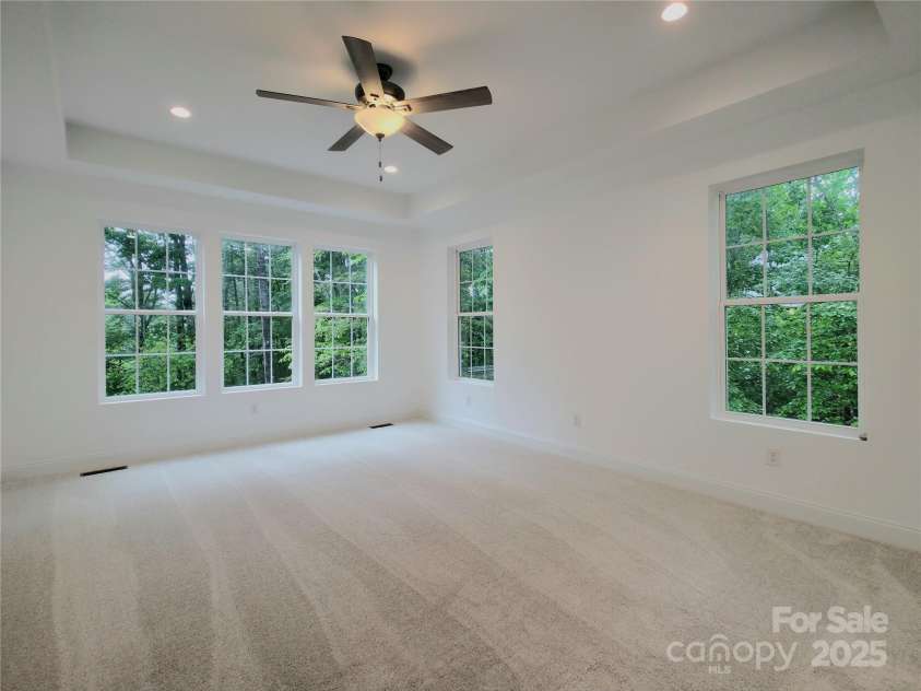 690 Settlers Trail, Mars Hill, NC 28754.  MLS# CAR4259983, YatesRealty ID 25096. Primary Bedroom