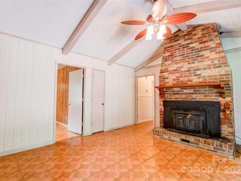 105 Hopewell Church Road, Shelby, NC 28150.  MLS# CAR4267193, YatesRealty ID 25098. Dining