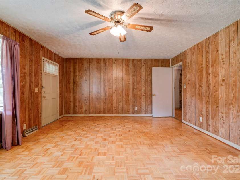 105 Hopewell Church Road, Shelby, NC 28150.  MLS# CAR4267193, YatesRealty ID 25098. Living Room