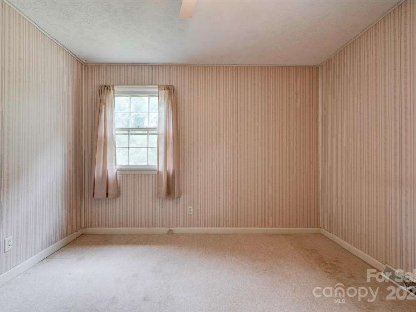 105 Hopewell Church Road, Shelby, NC 28150.  MLS# CAR4267193, YatesRealty ID 25098. Primary Bedroom