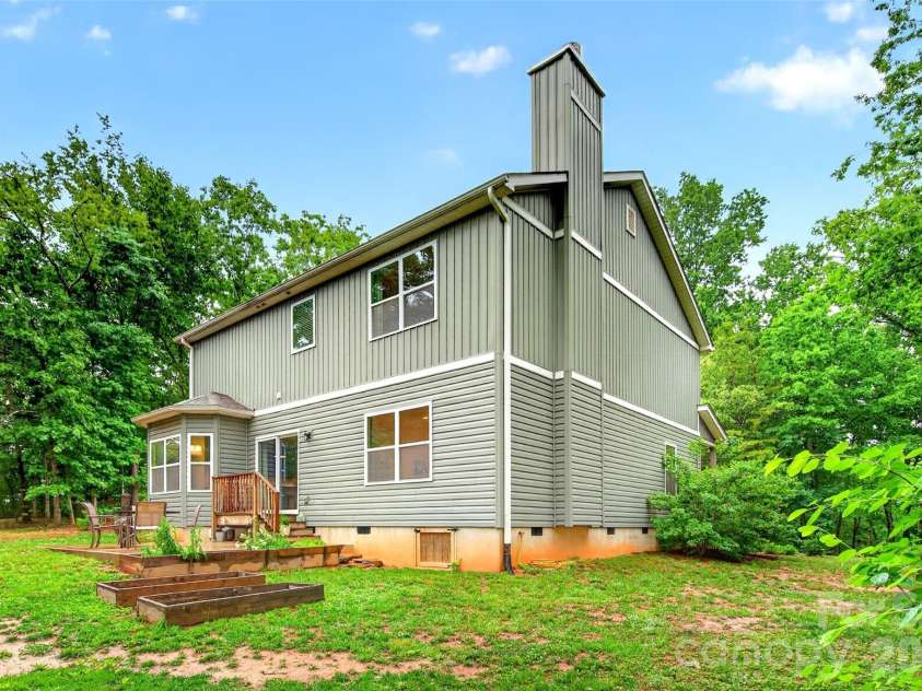 132 Maple Ridge Drive, Old Fort, NC 28762.  MLS# CAR4385592, YatesRealty ID 25098. 