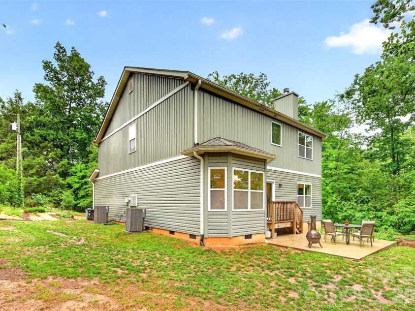 132 Maple Ridge Drive, Old Fort, NC 28762.  MLS# CAR4385592, YatesRealty ID 25098. 
