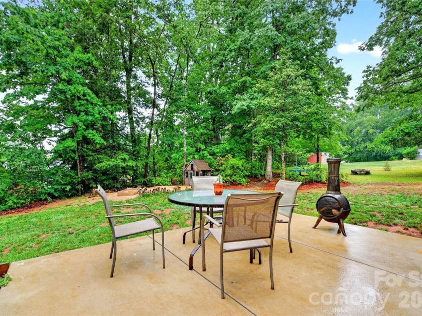 132 Maple Ridge Drive, Old Fort, NC 28762.  MLS# CAR4385592, YatesRealty ID 25098. 