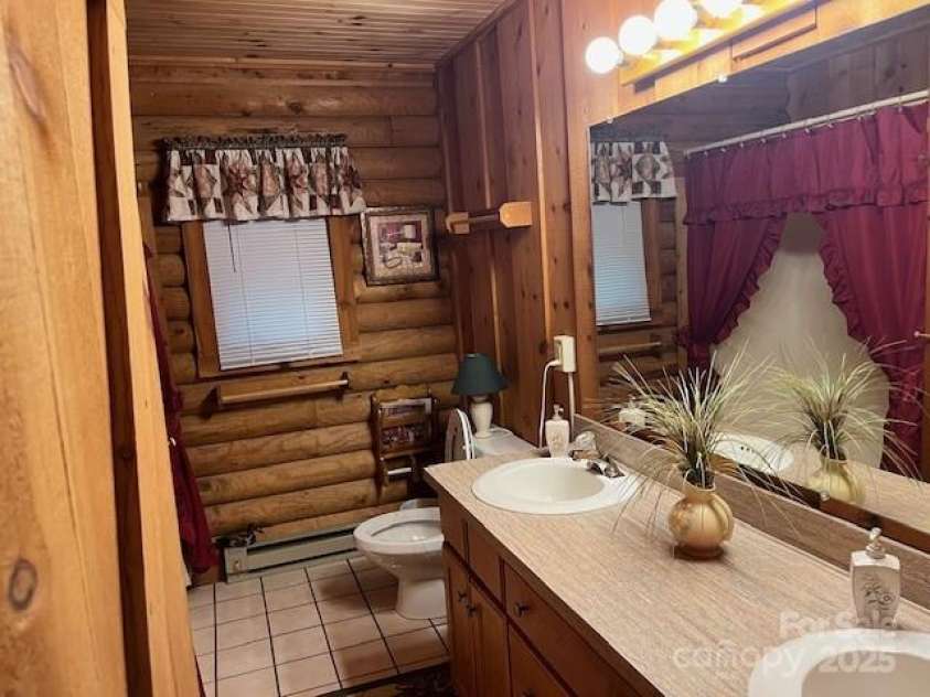 137 Amys Ridge Road, Lake Lure, NC 28746.  MLS# CAR4254449, YatesRealty ID 251. 