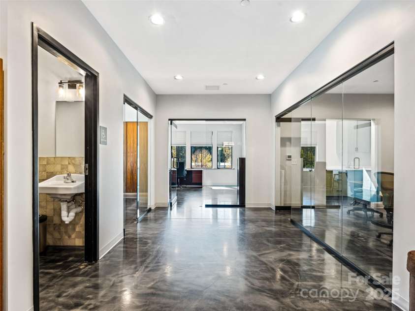 208 Charlotte Highway, Asheville, NC 28803.  MLS# CAR4316623, YatesRealty ID 251. 