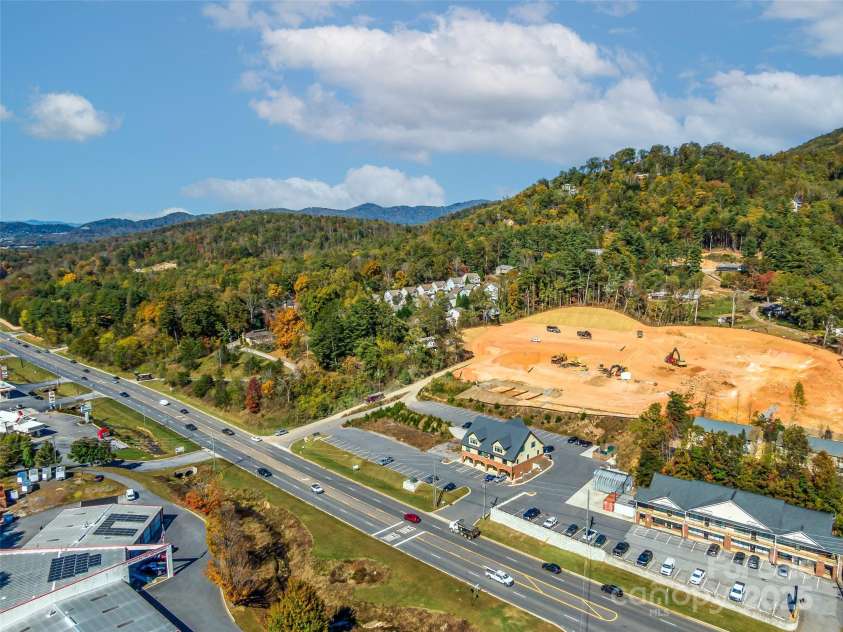 208 Charlotte Highway, Asheville, NC 28803.  MLS# CAR4316623, YatesRealty ID 251. 